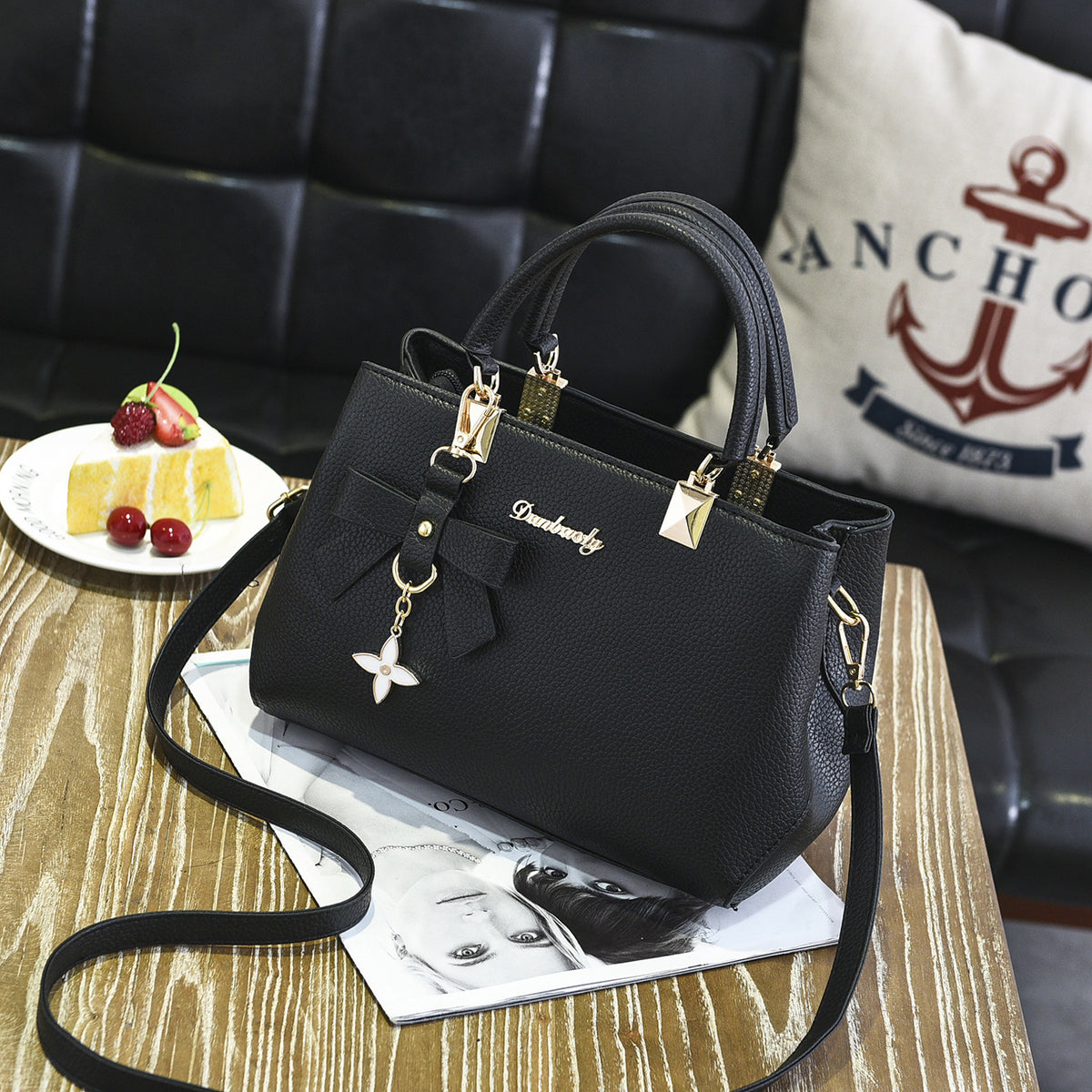 Black OU Leather Women's Shoulder Bag