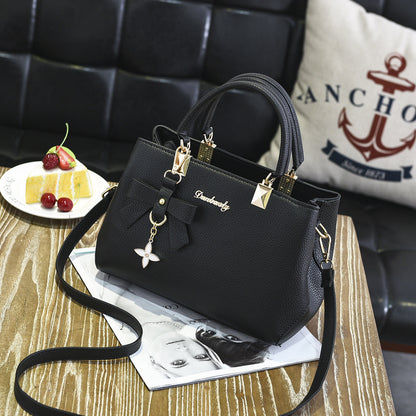 Black OU Leather Women's Shoulder Bag